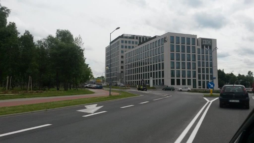 Obudowa akustyczna na dachu biurowca Echo Katowice