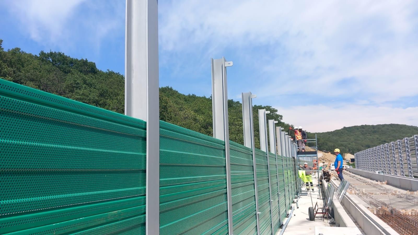 Ekrany akustyczne linia kolejowa Viaduct Vinjan in Slovenia