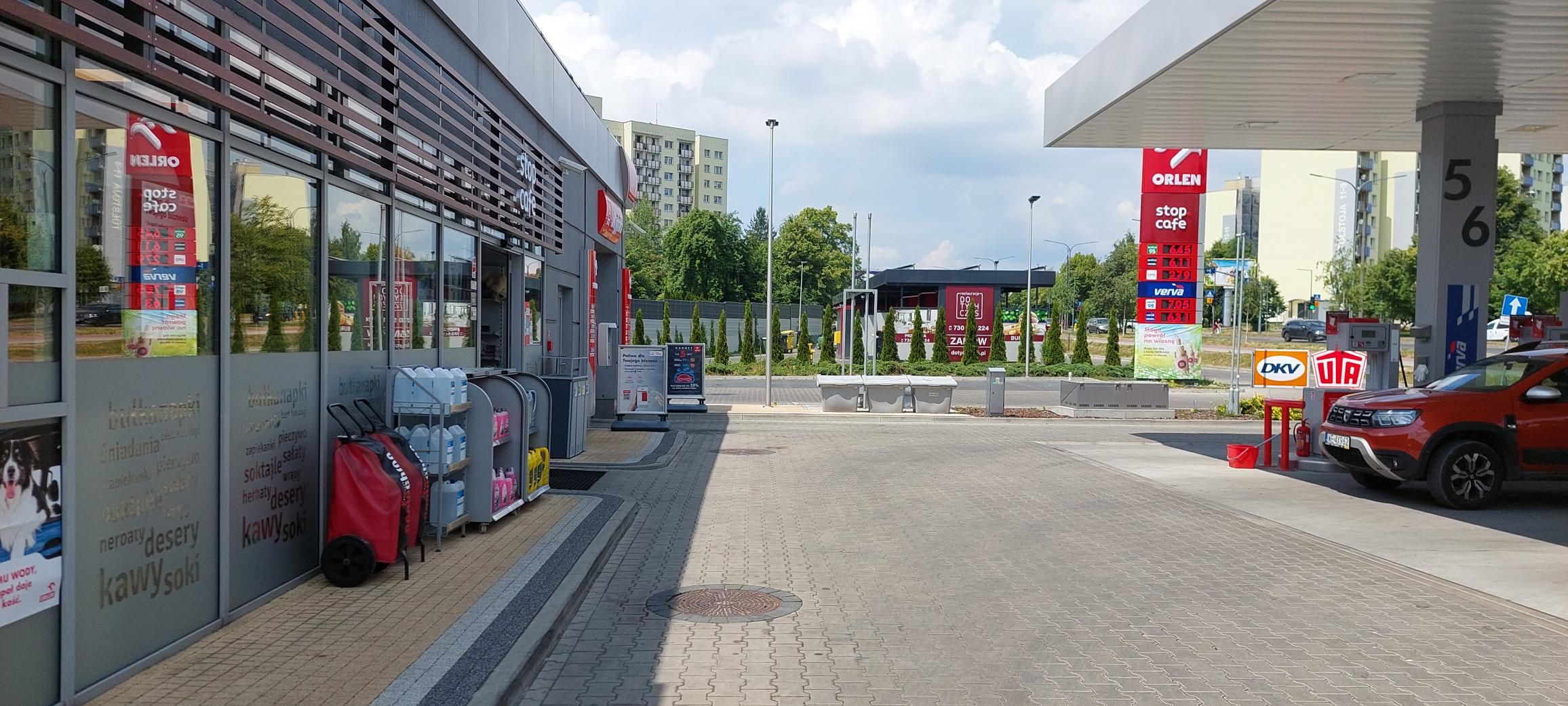 Ogrodzenie akustyczne myjnia bezobsługowa na stacji benzynowej Tychy